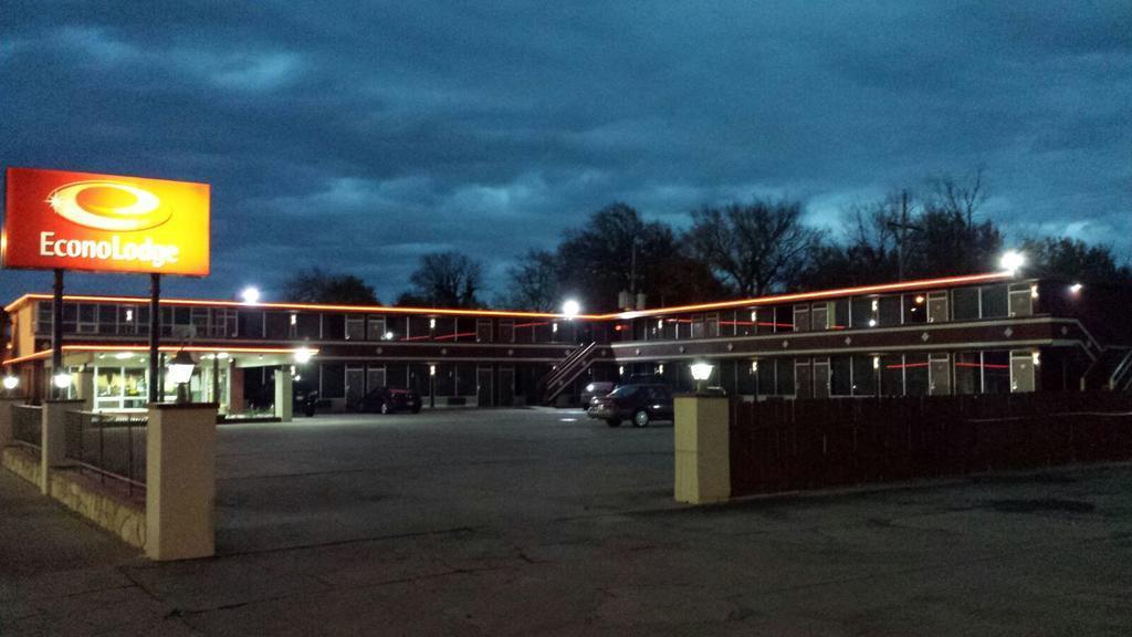 Econo Lodge Winfield Extérieur photo
