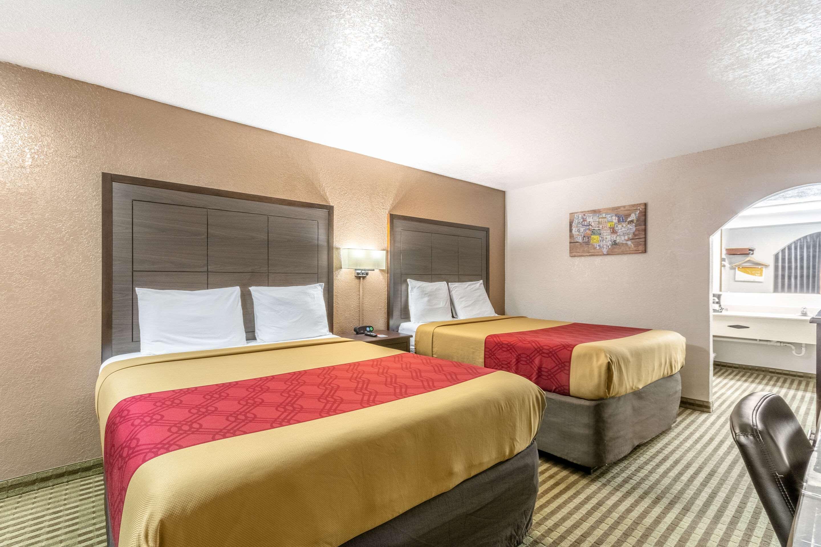 Econo Lodge Winfield Extérieur photo
